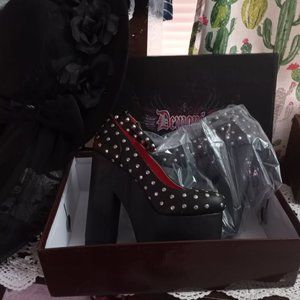 Demonia Blk Vegan Leather CRA06/BVL (Cramps)